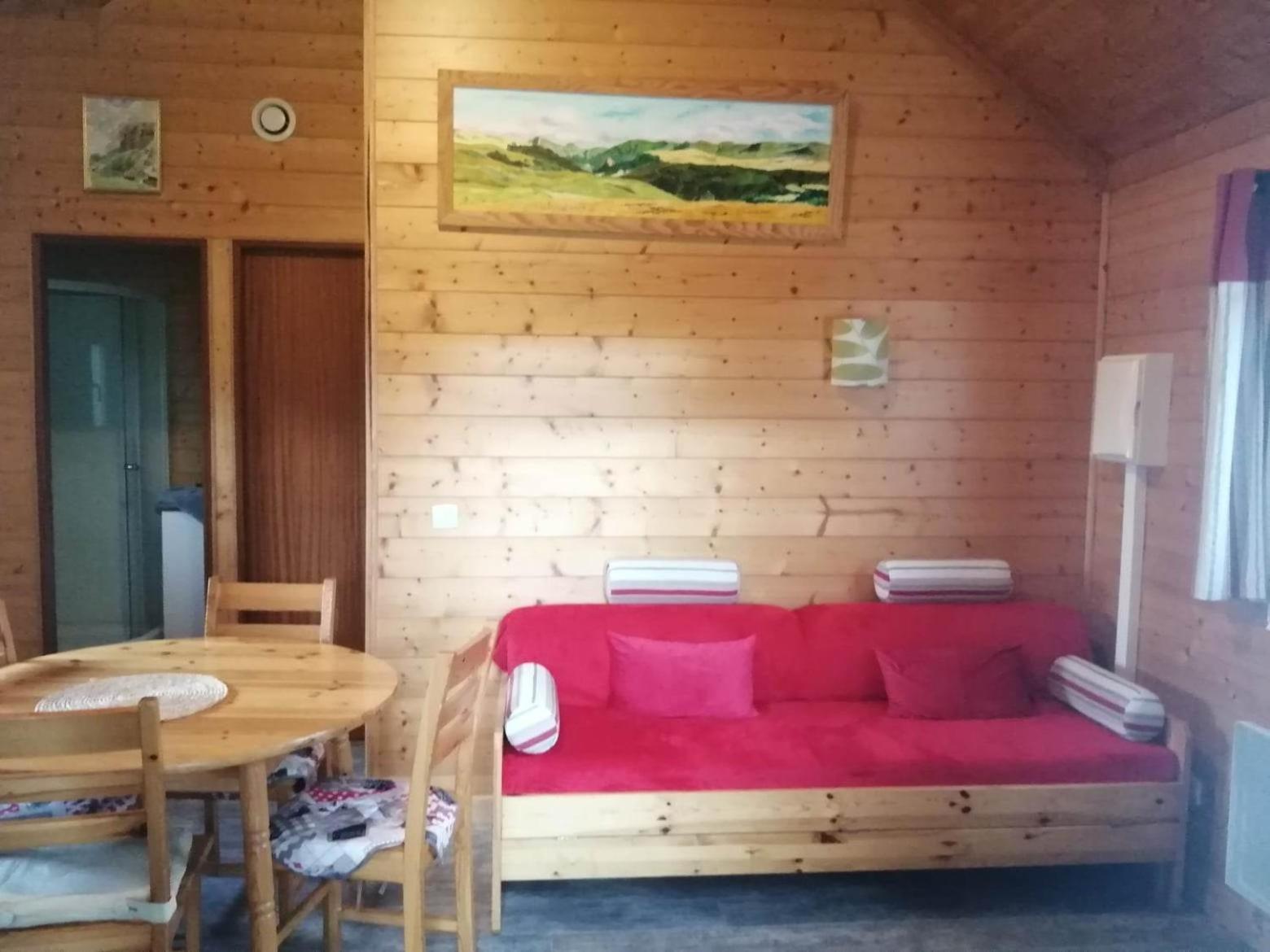 Le Chalet De Lilie Bassignac Luaran gambar